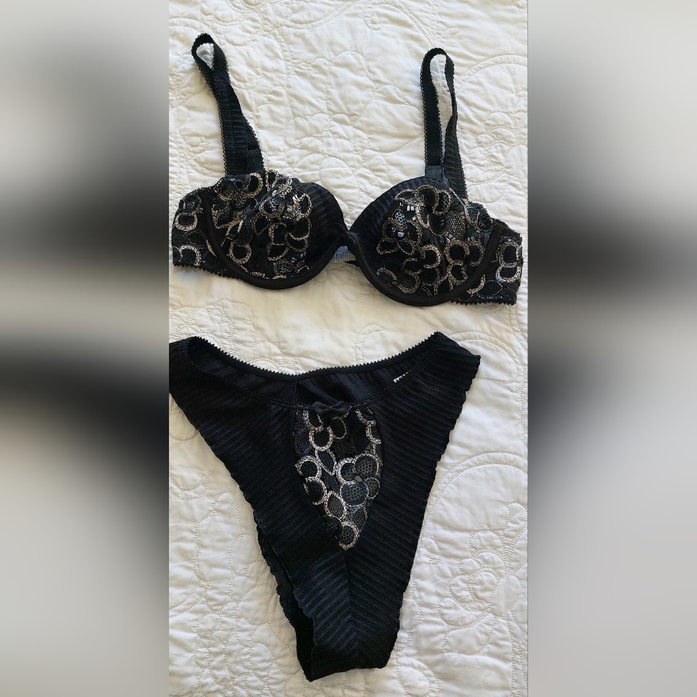 Chic Black and Silver Lace Bra Set